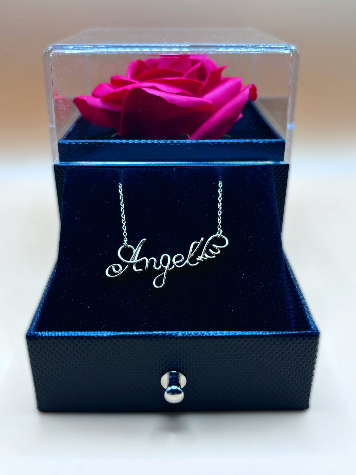 Un collier élégant et unique – Créé sur mesure avec amour et savoir-faire.