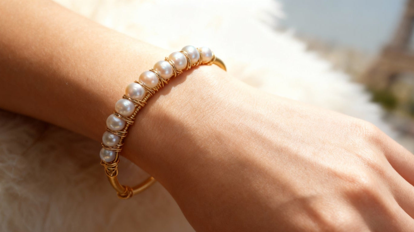 Bracelet jonc en acier inoxydable avec perles naturelles