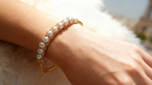 Bracelet jonc en acier inoxydable avec perles naturelles