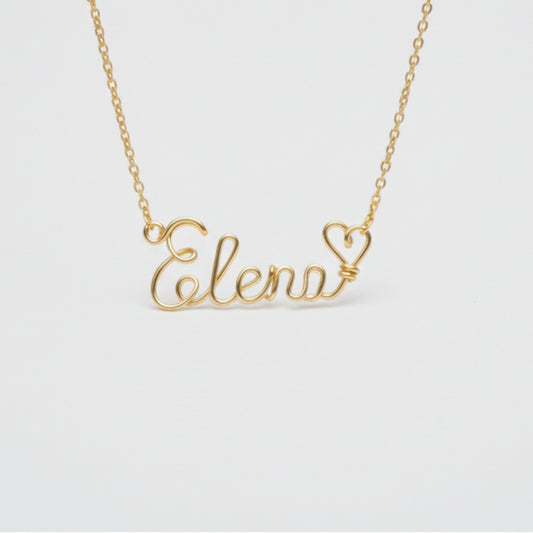 Collier prénom personnalisé en or avec cœur, bijou délicat au style élégant