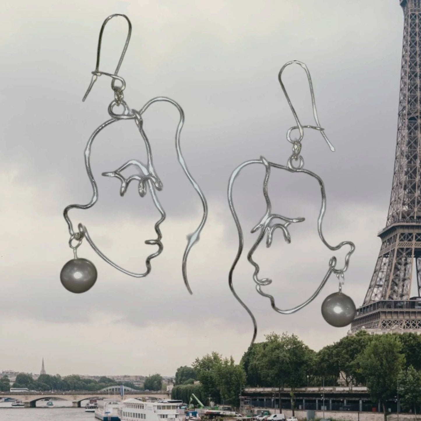 Boucles d’oreilles visage femme en fil – Bijou artisanal fait main