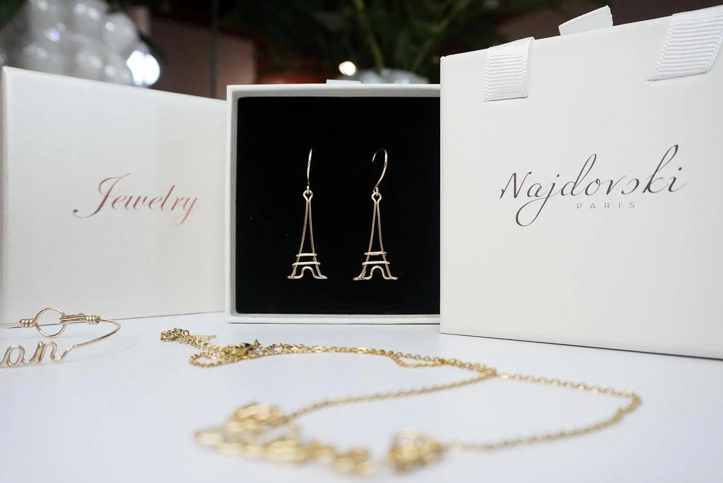 Boucles d’oreilles Tour Eiffel élégantes – Bijou inspiré de Paris